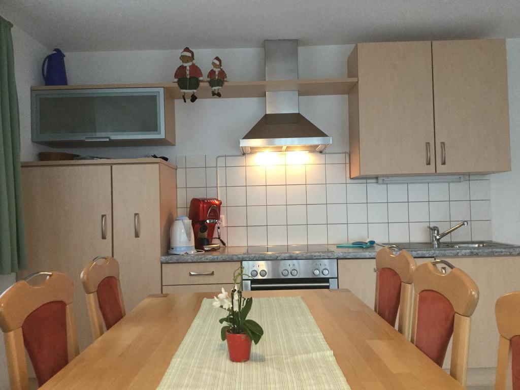 Haus Mondelli Appartement Saas-Almagell Buitenkant foto