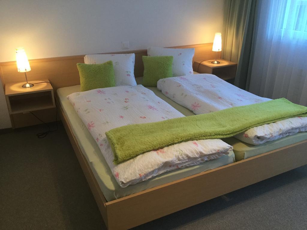 Haus Mondelli Appartement Saas-Almagell Buitenkant foto